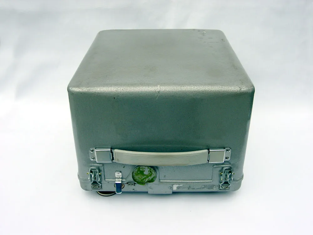 Fialka front closed